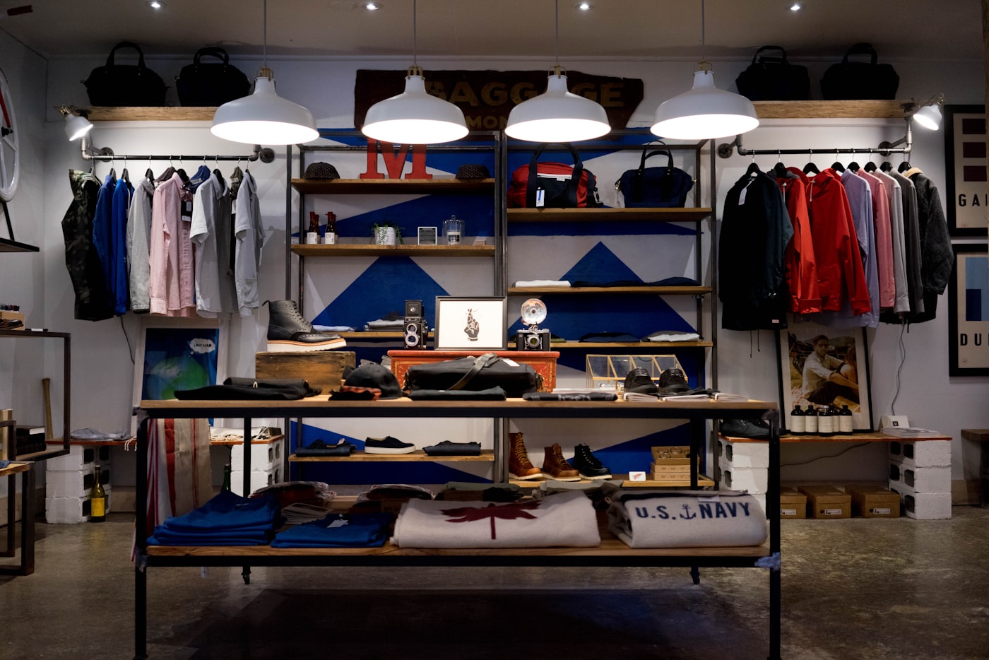 Espace commercial contemporain